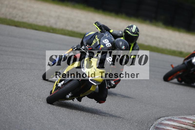 /Archiv-2024/29 12.06.2024 MOTO.CH Track Day ADR/Gruppe blau/28